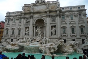 2016 trevi fountain